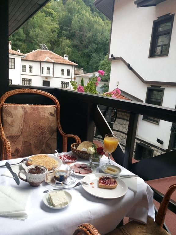 Petkov Family Hotel Blagoevgrad Buitenkant foto