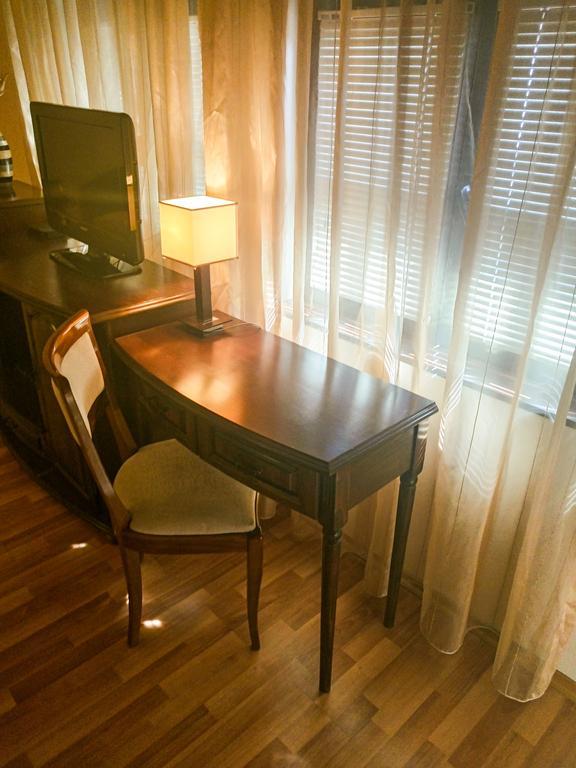 Petkov Family Hotel Blagoevgrad Buitenkant foto